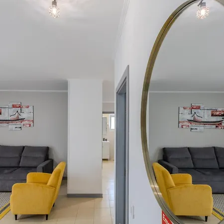 Apartment Guestready - Serene Near Ponta Delgada